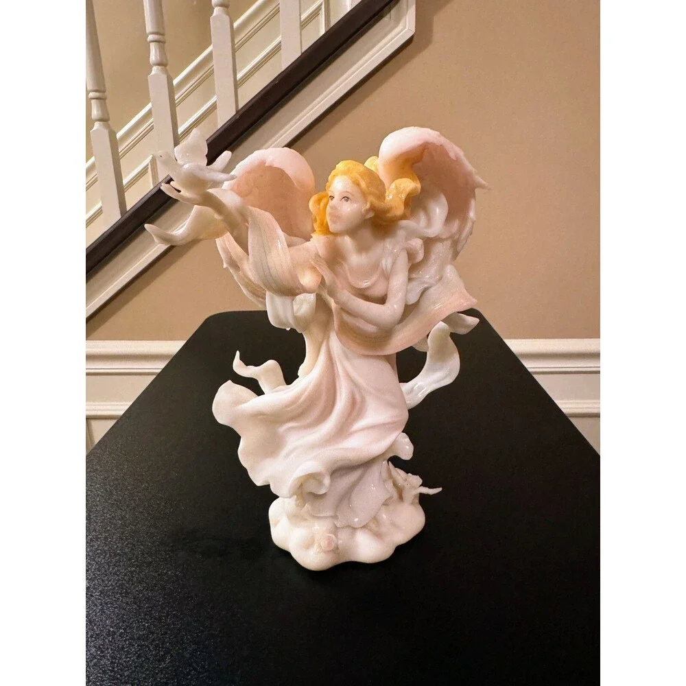 Seraphim Classics 2002 Limited Edition “Angel of Hope” Figurine with Rare Stand